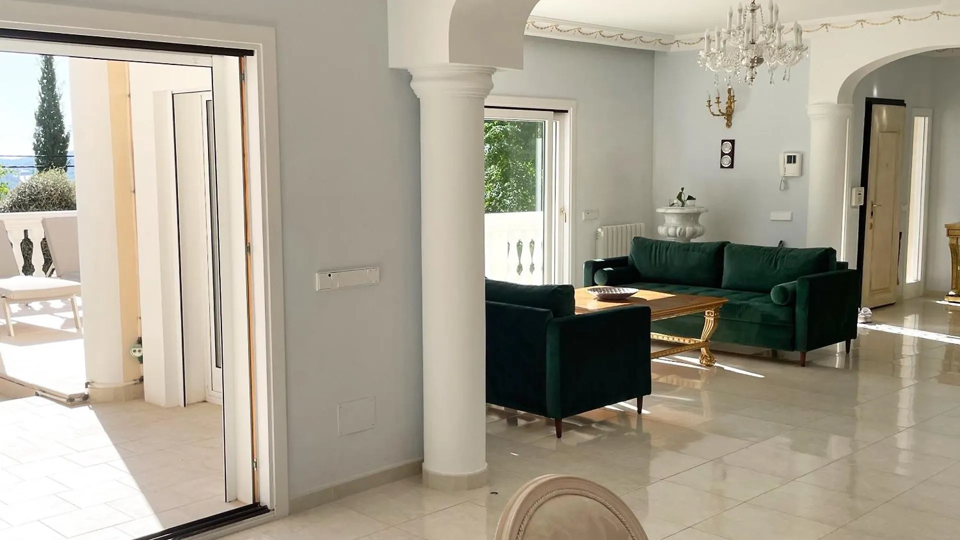 Exklusive Villa In Paguera Fuer Bis Zu 8 Personen, Mit Meerblick Und Pool  Пагуэра